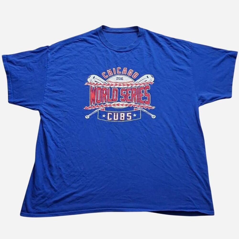 Mlb Men's Blue and Red T-shirt
